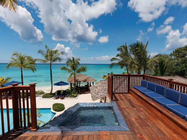 Experience Luxury Five Bedroom Retreat - Your Bohemian Escape in Nassau